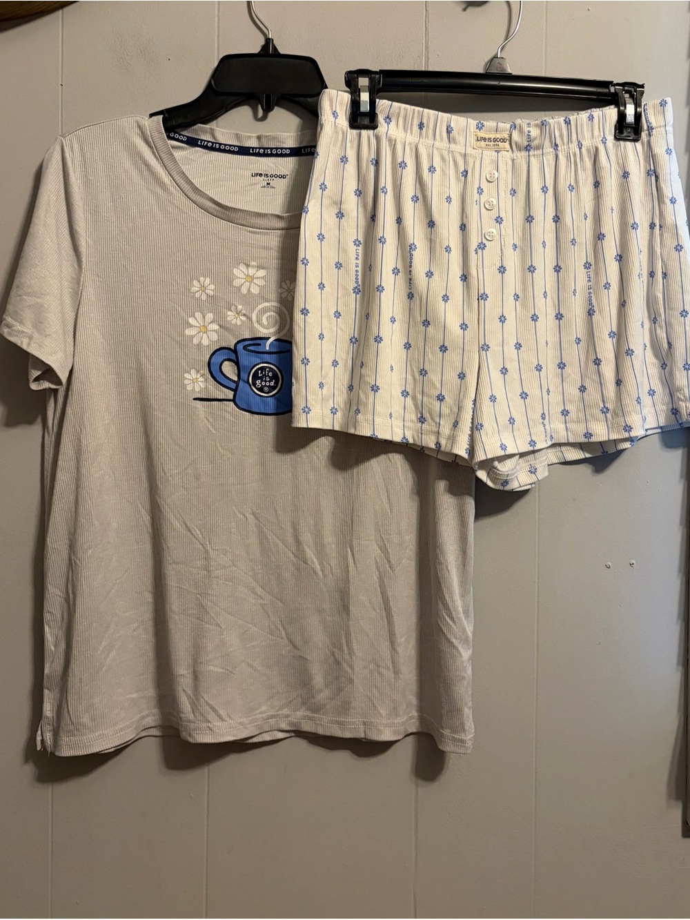Life Is Good Cream Short Sleeve Pajama Top & Cream/Blue Floral Stripe Shorts